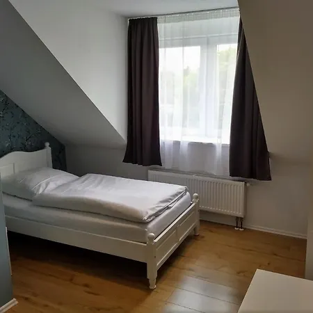 Gartenhaus * Neudorf (Saxony-Anhalt)